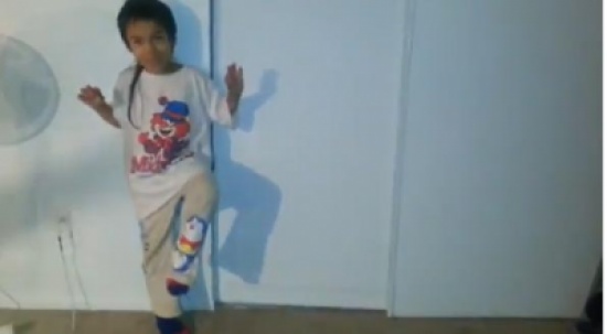 محمد عسّاف يصل الى الصين